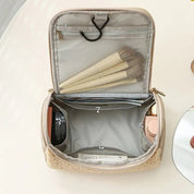 Petite Trousse de Toilette à Suspendre Femme